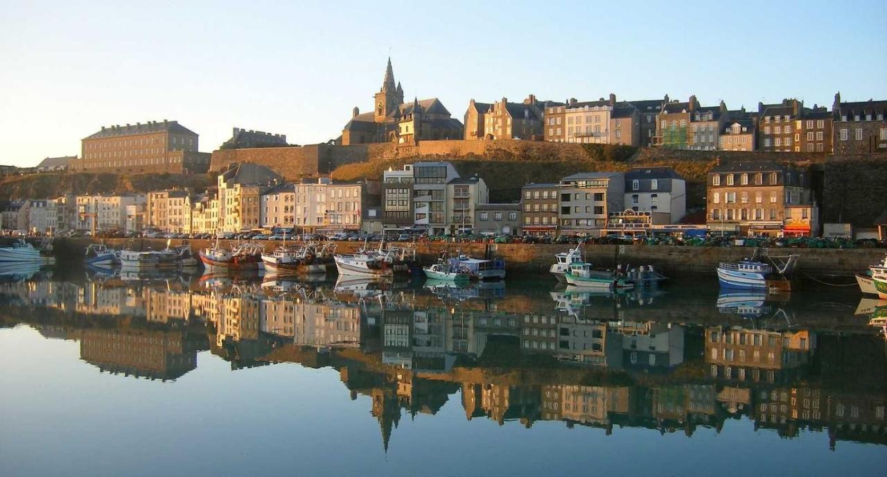 Charmant logement T2 à 2 pas de la mer Granville Esterno foto